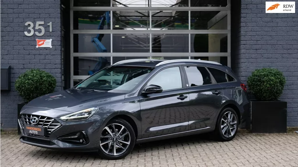 Hyundai i30 (2021) — foto 1