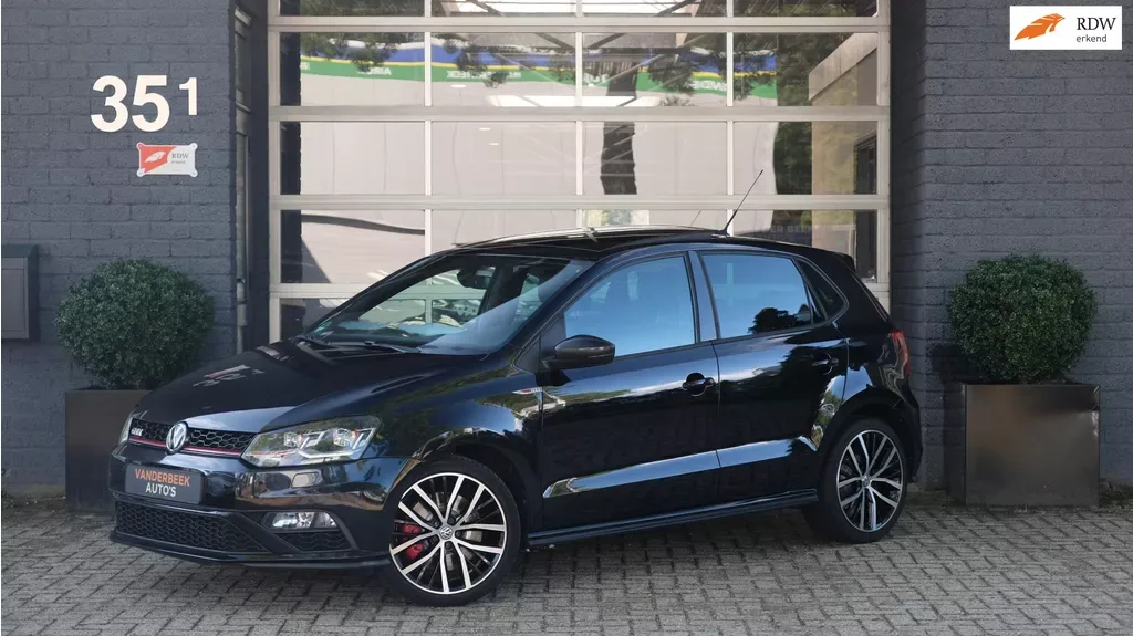 Volkswagen Polo (2017) — foto 1