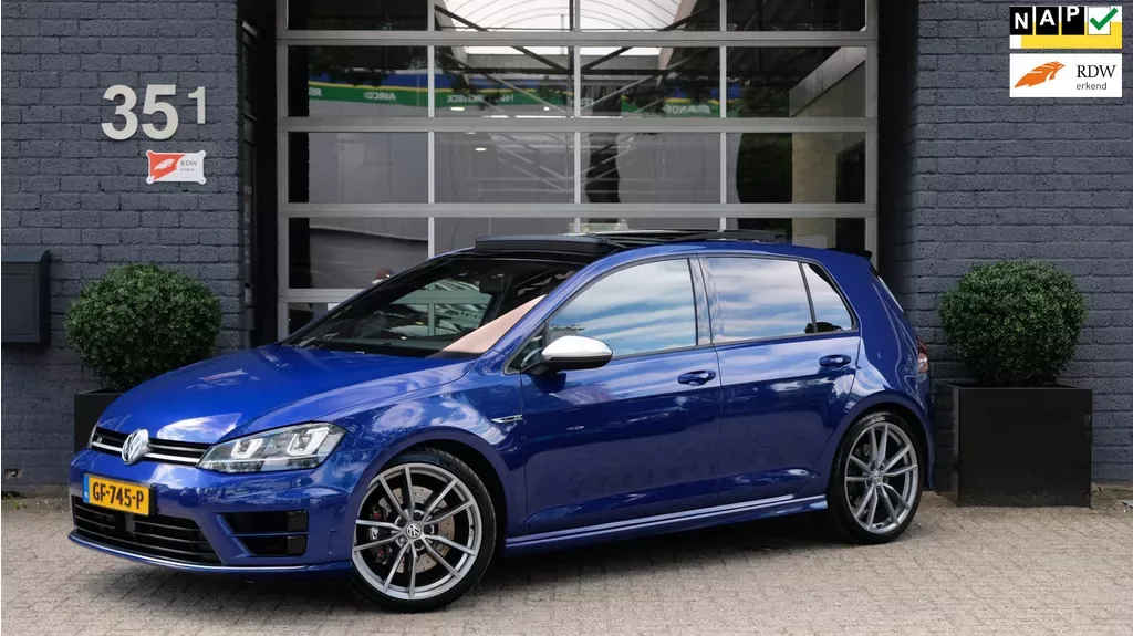 Volkswagen Golf (2015) — foto 1