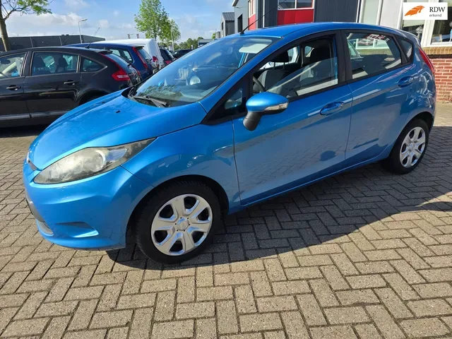 Ford Fiesta (2009) — foto 1
