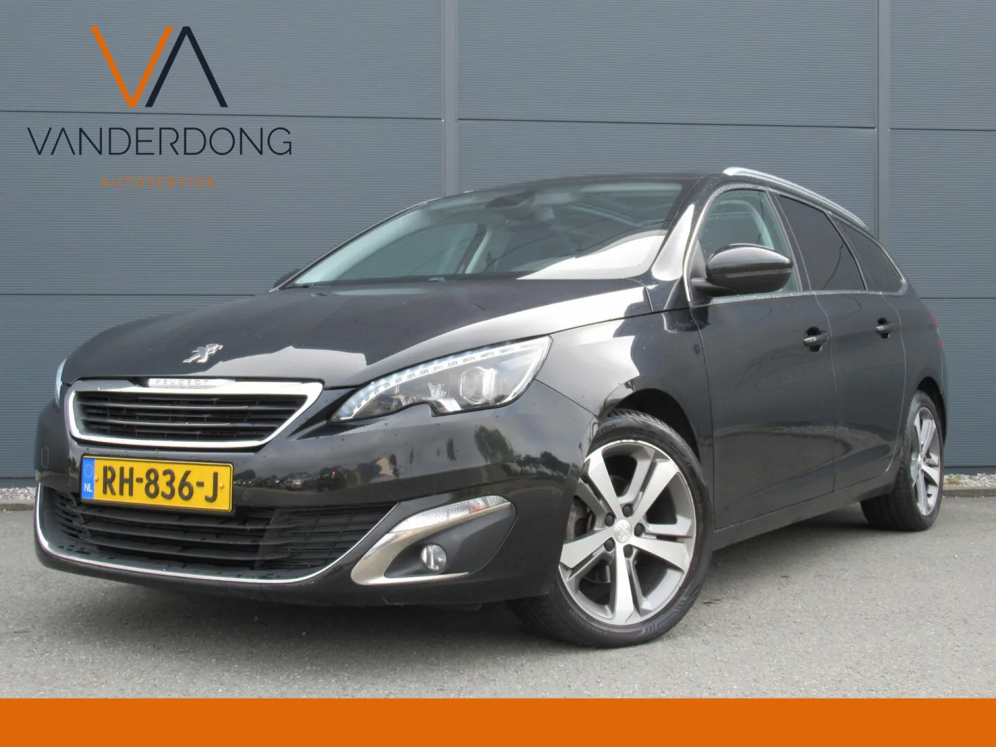 Peugeot 308 (2017) — foto 1
