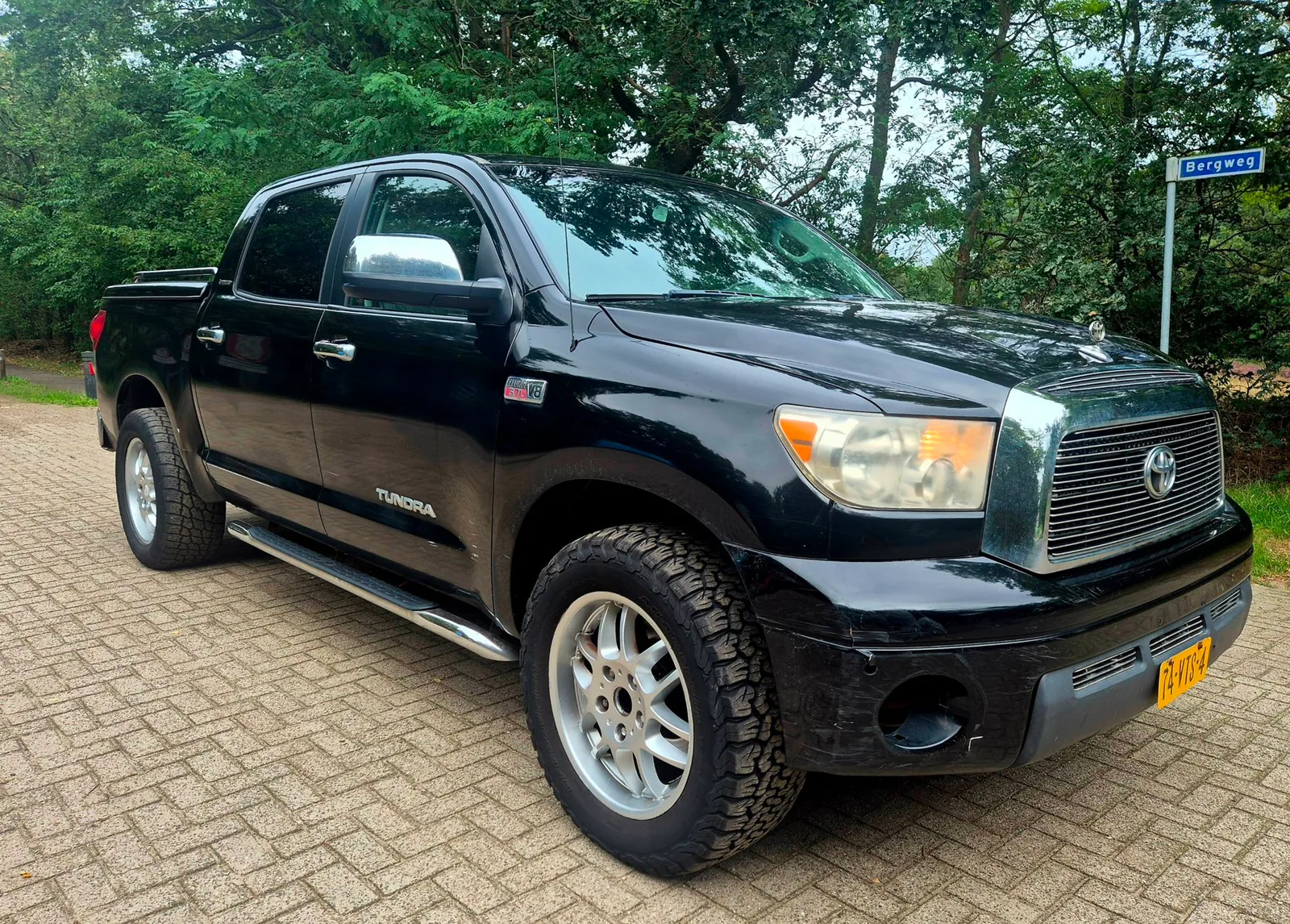 Toyota Tundra (2008) — foto 1