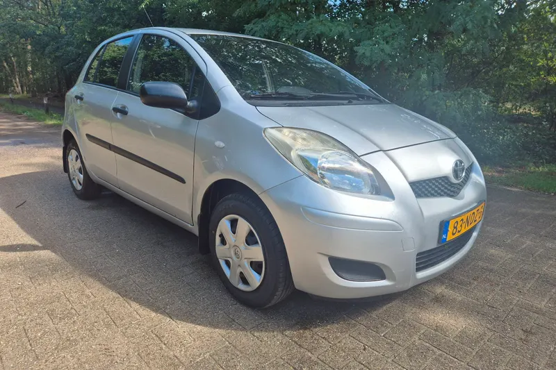 Toyota Yaris (2010)