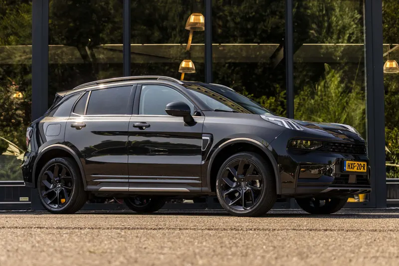 Lynk & Co 01 (2022)