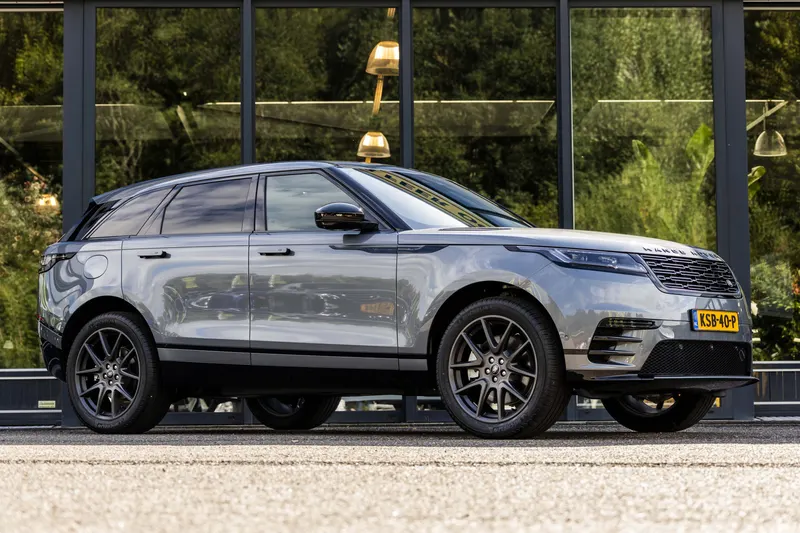 Land Rover Range Rover Velar (2026)