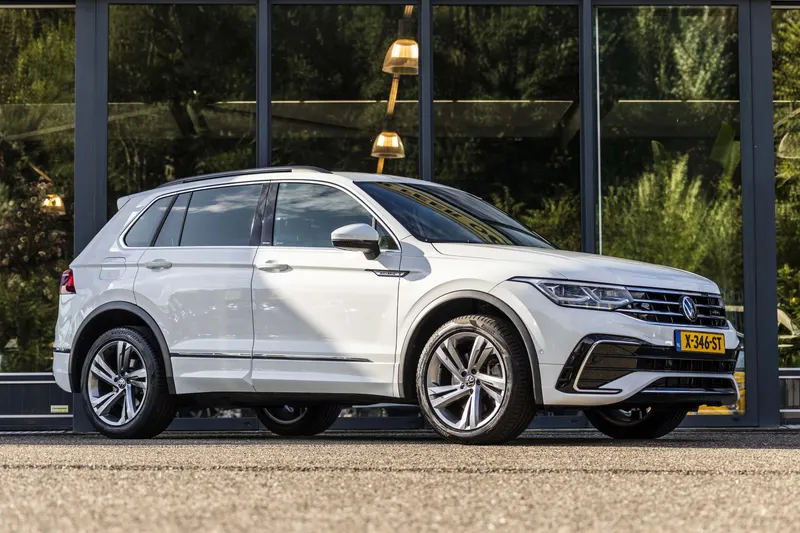 Volkswagen Tiguan (2023)