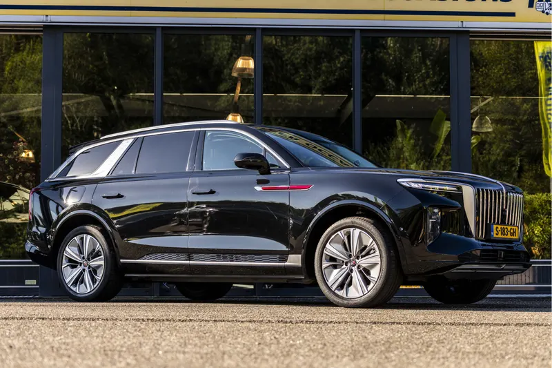 Hongqi E-HS9 (2023)