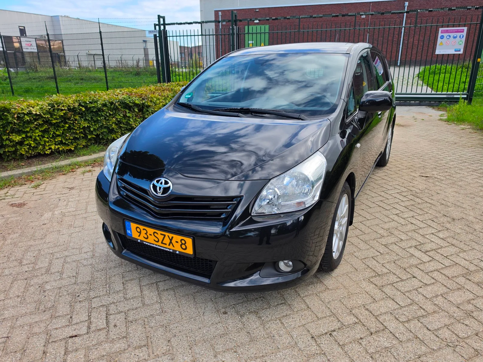 Toyota Verso (2012) — foto 1
