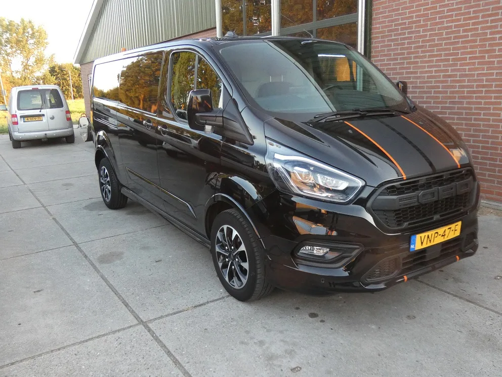 Ford Transit Custom (2022) — foto 1