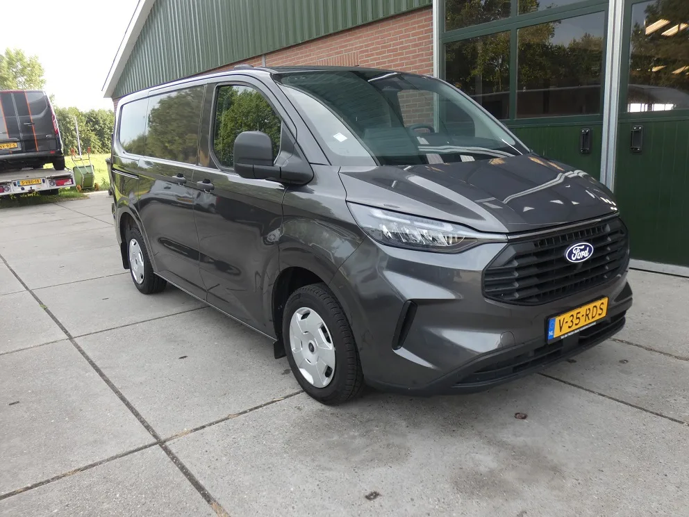 Ford Transit Custom (2023) — foto 1