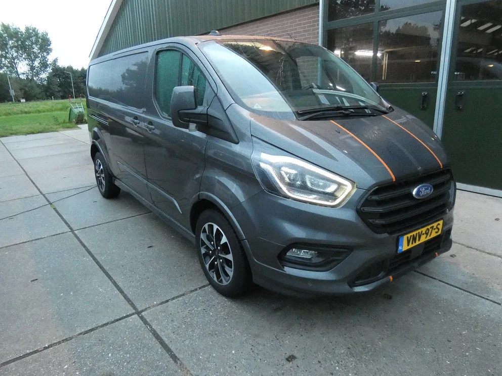 Ford Transit Custom (2022) — foto 1