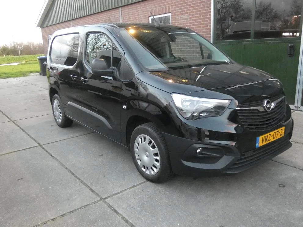 Opel Combo (2022) — foto 1