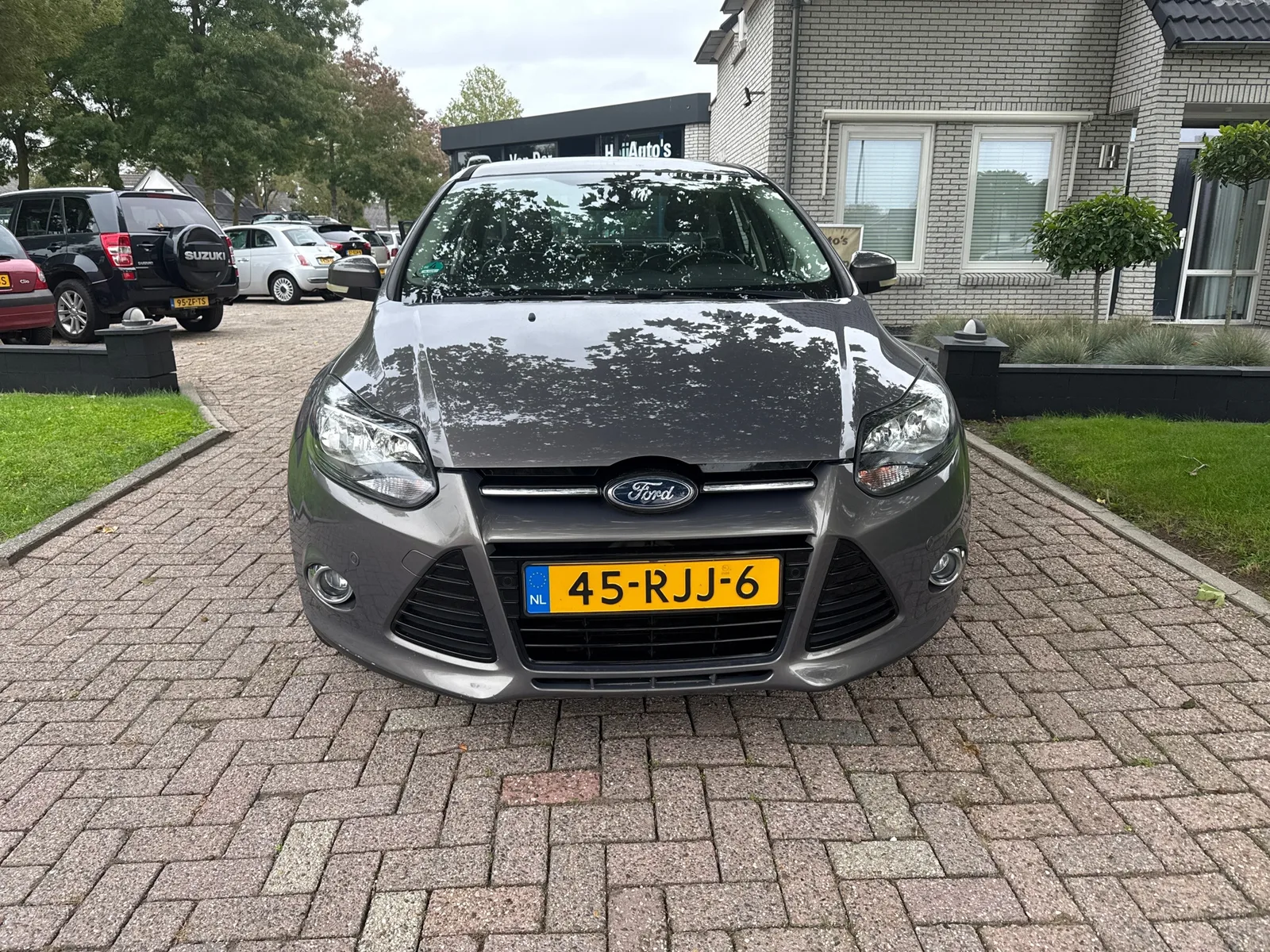 Ford Focus (2011) — foto 1