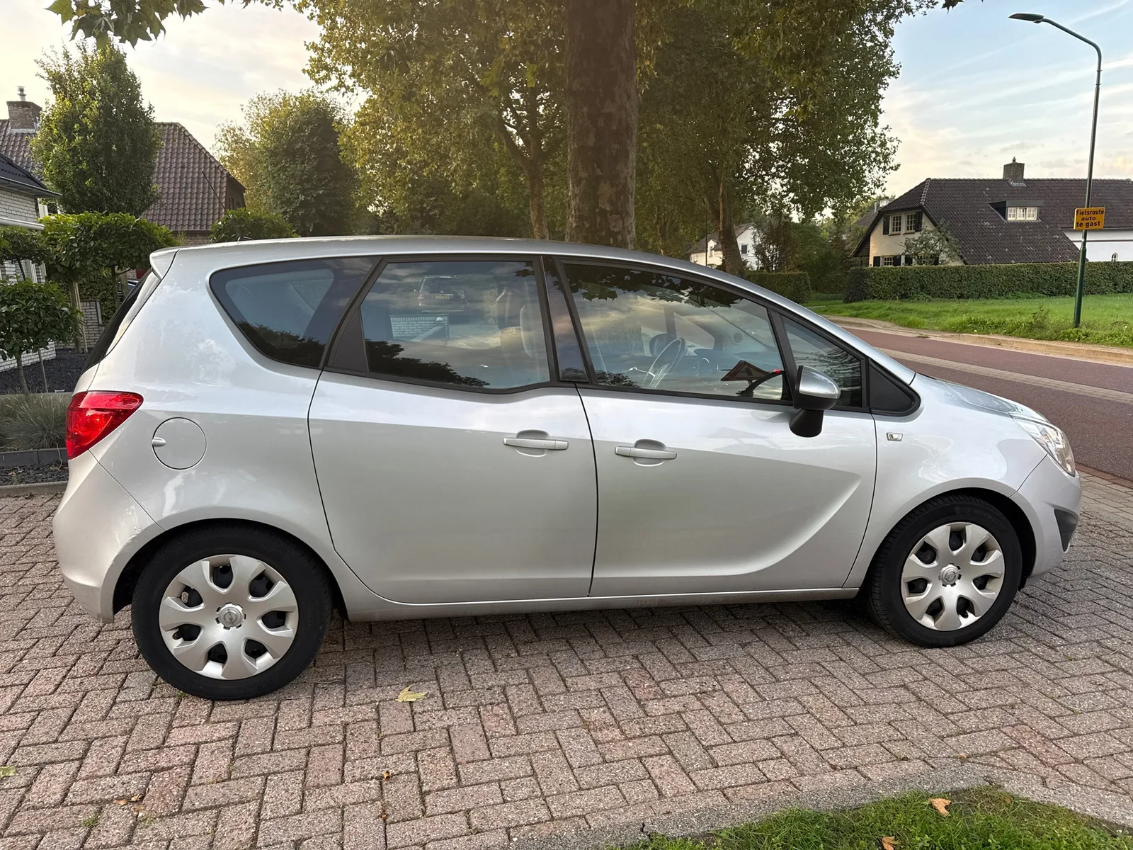Opel Meriva (2012) — foto 1