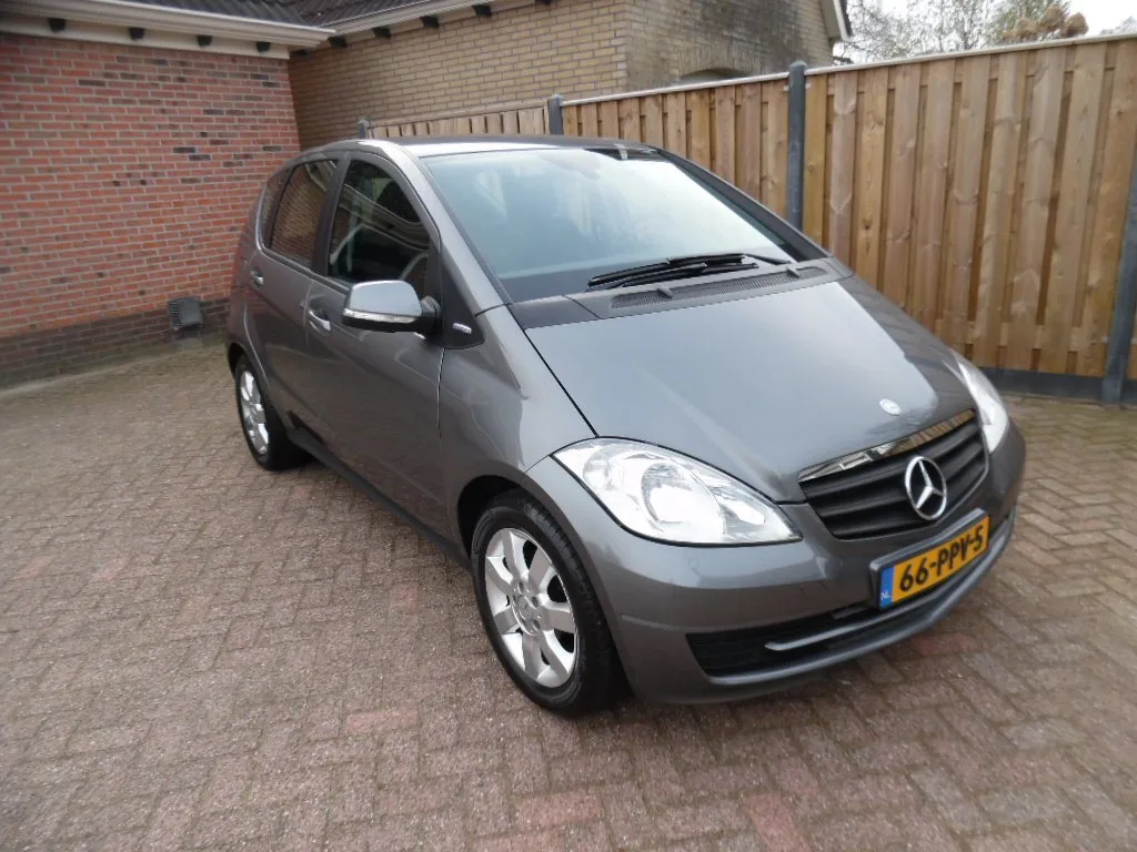 Mercedes-Benz A-Klasse (2011) — foto 1