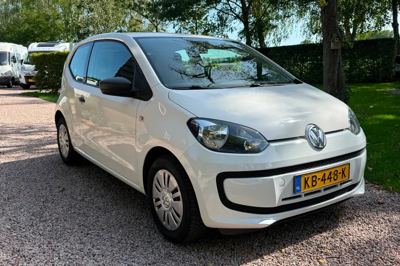 Volkswagen Up! (2016)