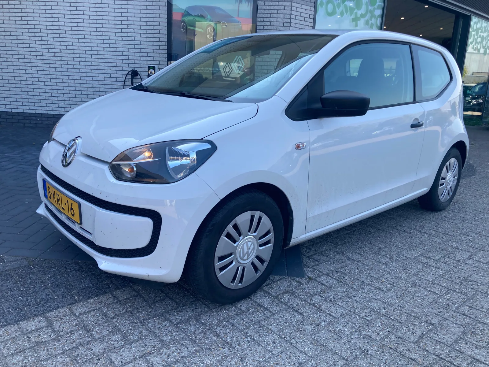 Volkswagen Up! (2013) — foto 1