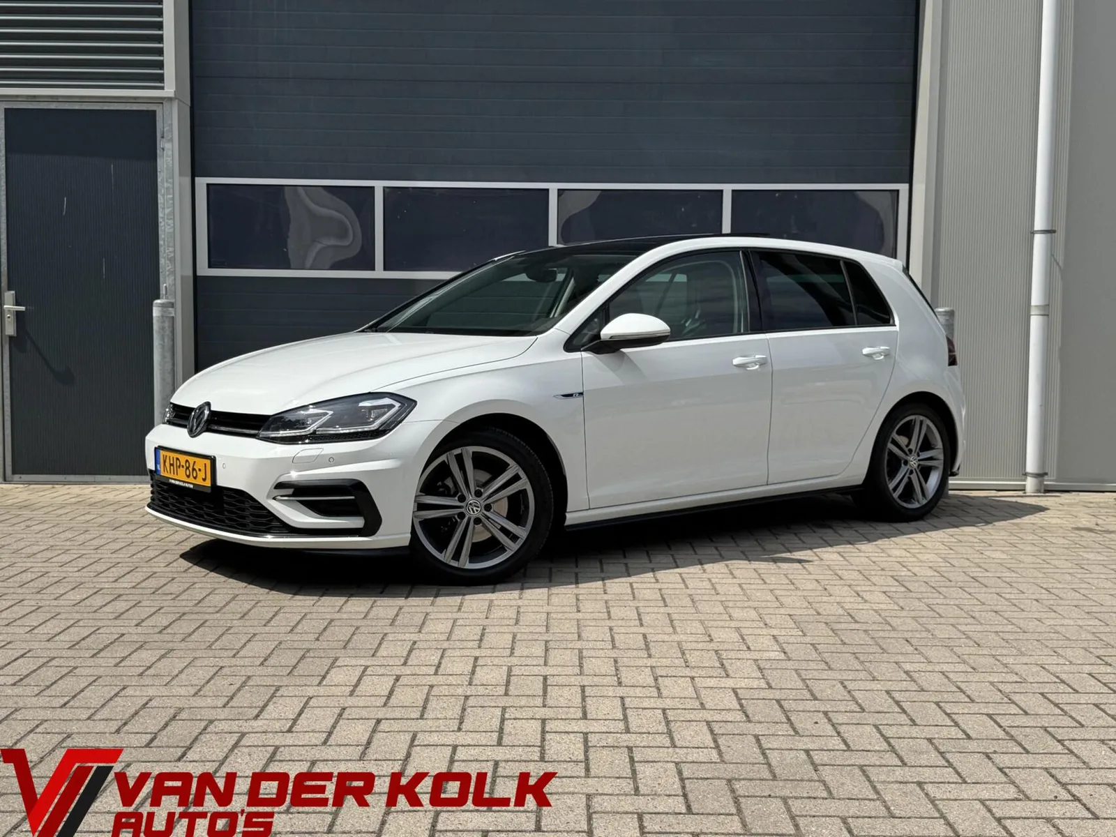 Volkswagen Golf (2018) — foto 1