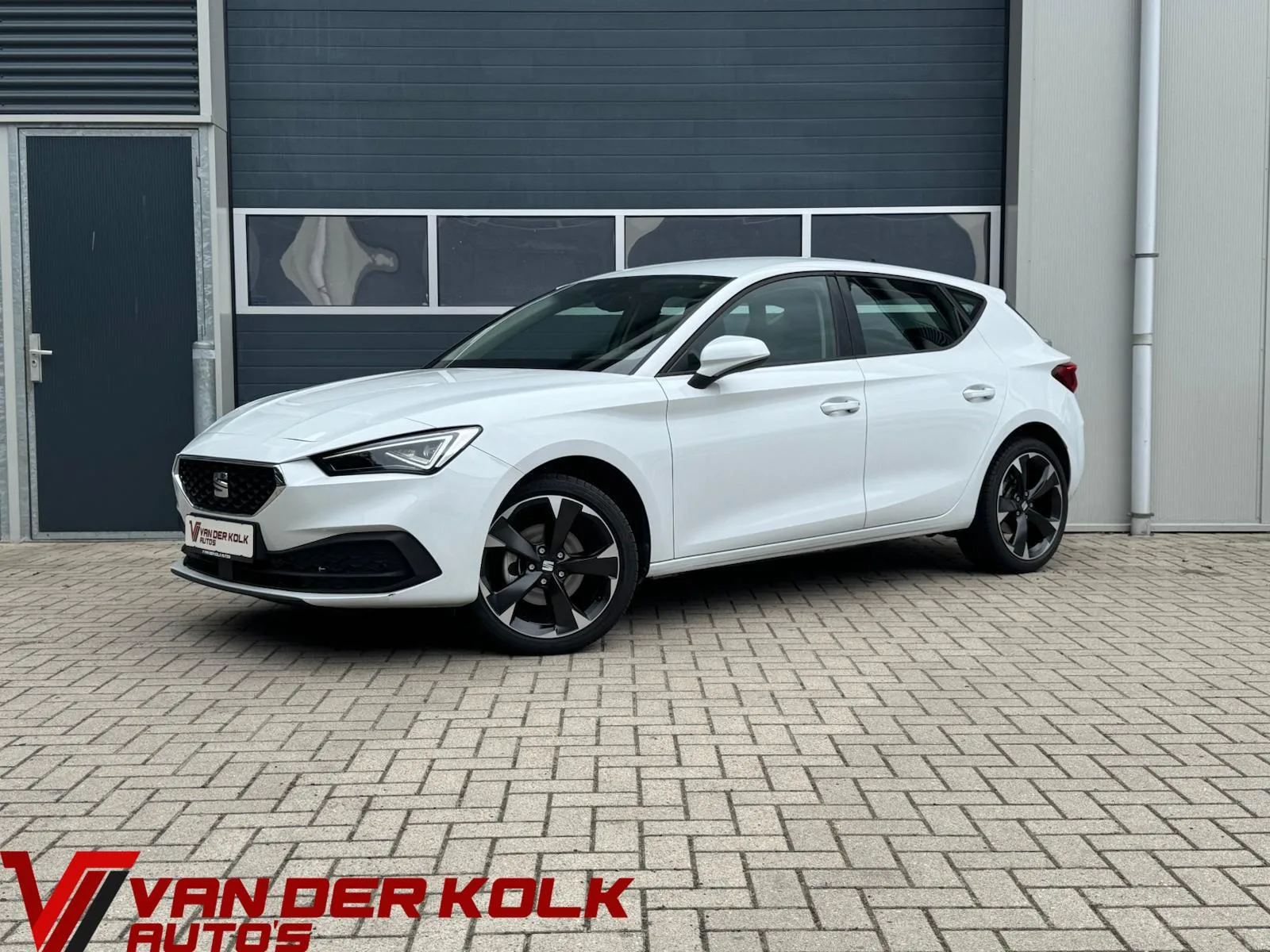 SEAT Leon (2025) — foto 1