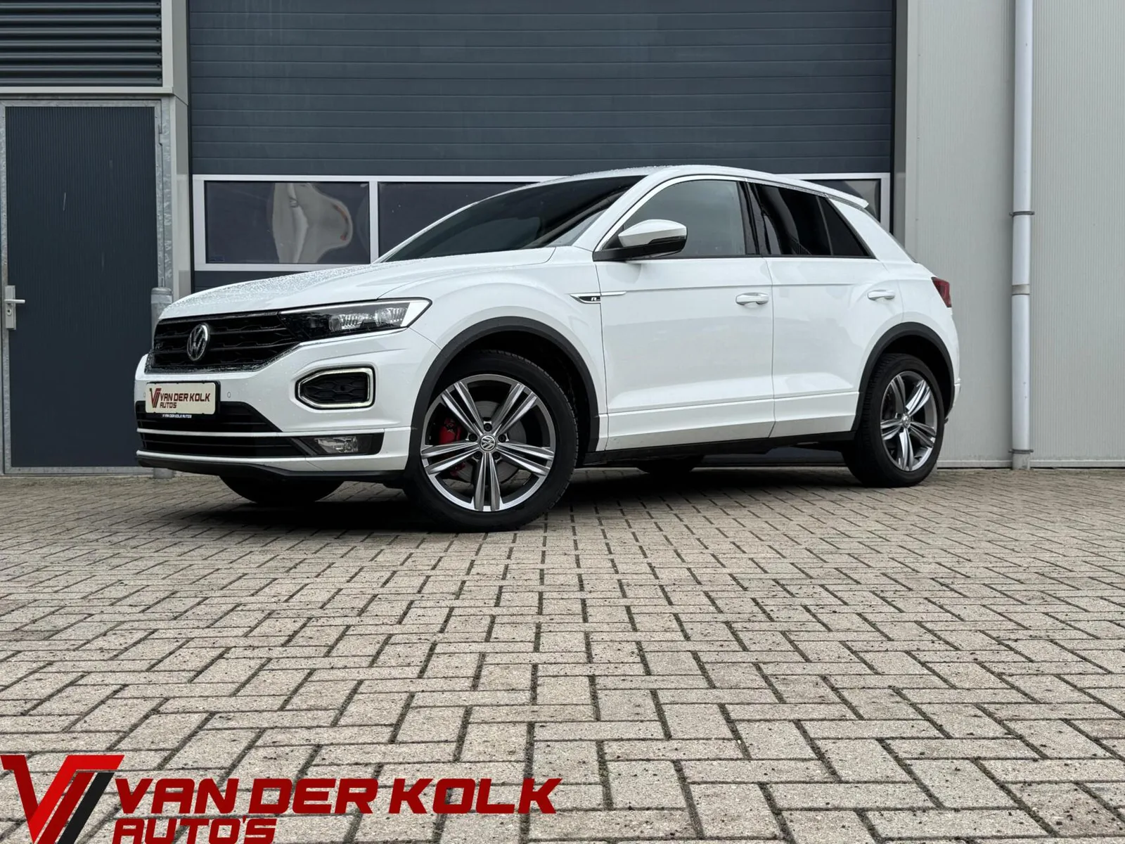 Volkswagen T-Roc (2019) — foto 1