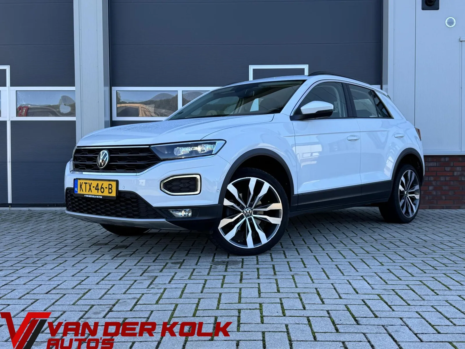Volkswagen T-Roc (2021) — foto 1