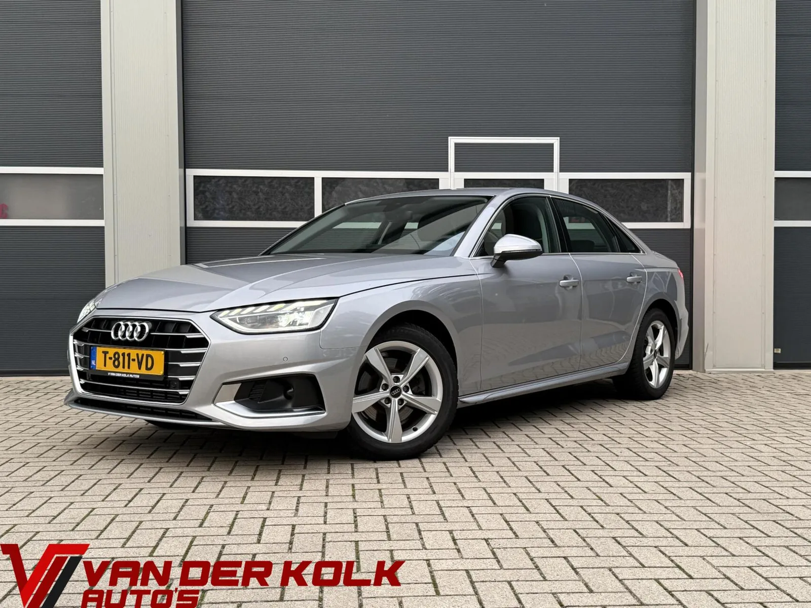 Audi A4 (2023) — foto 1