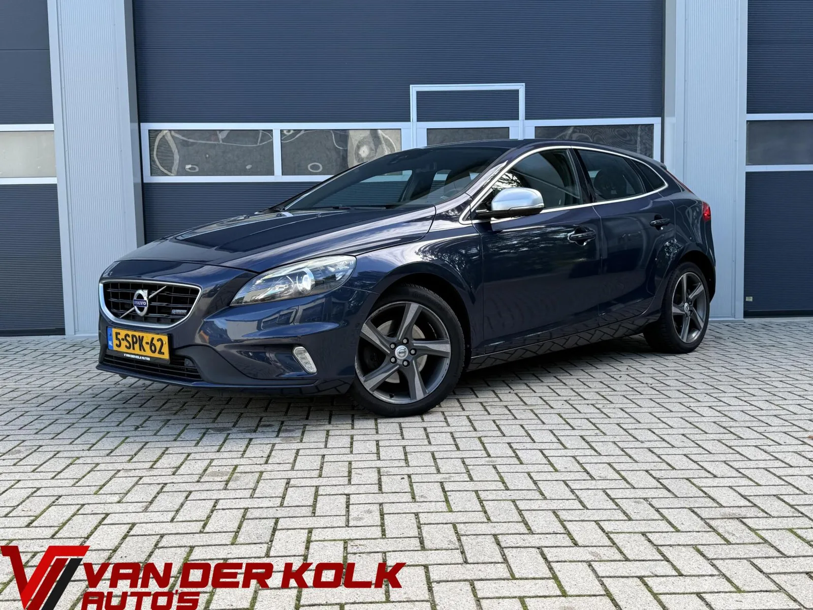 Volvo V40 (2013) — foto 1