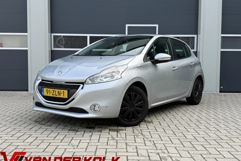 Peugeot 208 (2013)