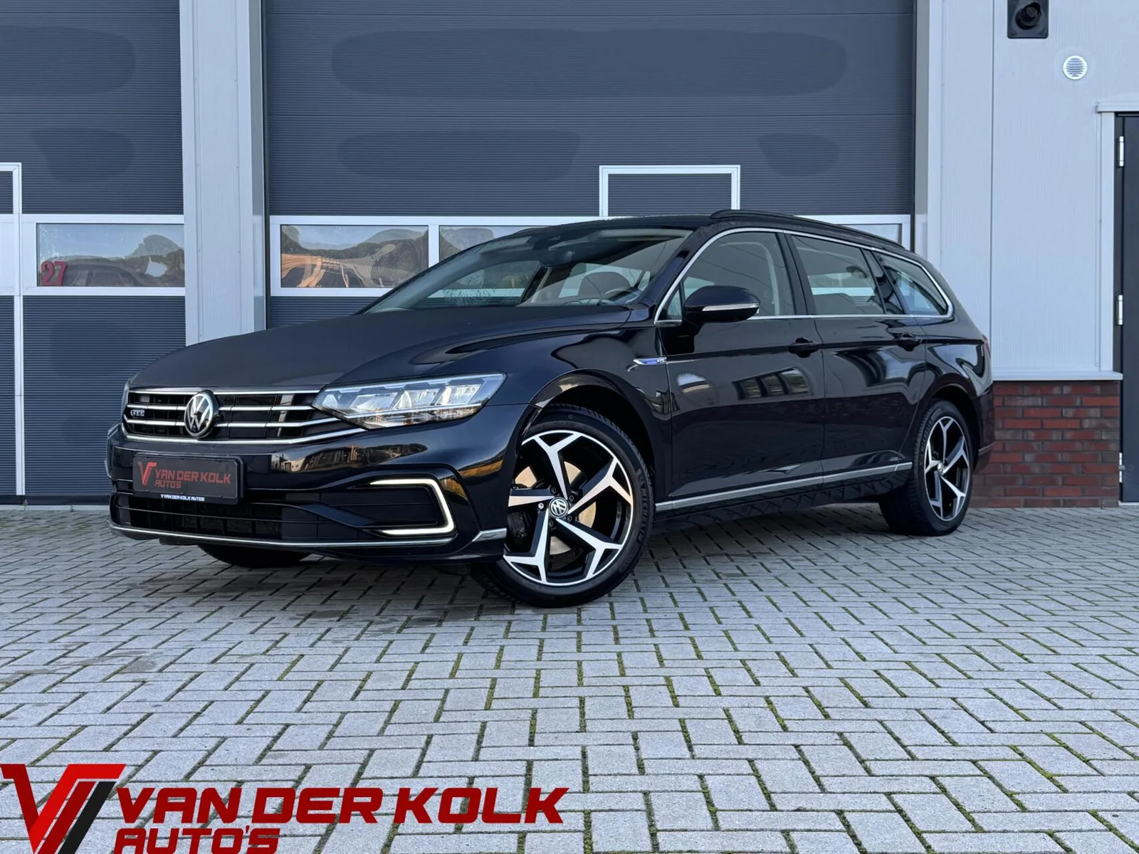 Volkswagen Passat (2021) — foto 1