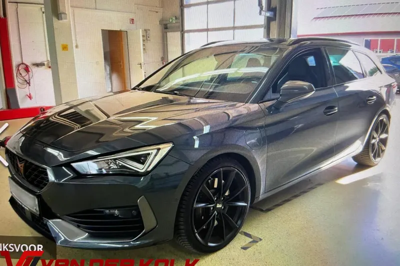CUPRA Leon (2021)