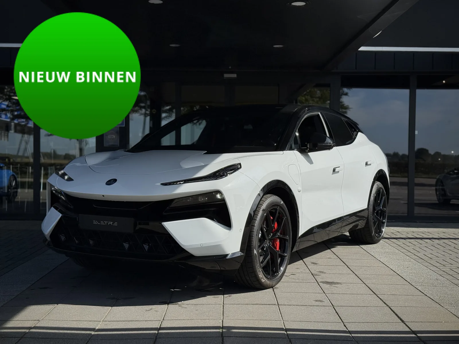 Lotus Eletre (2025) — foto 1