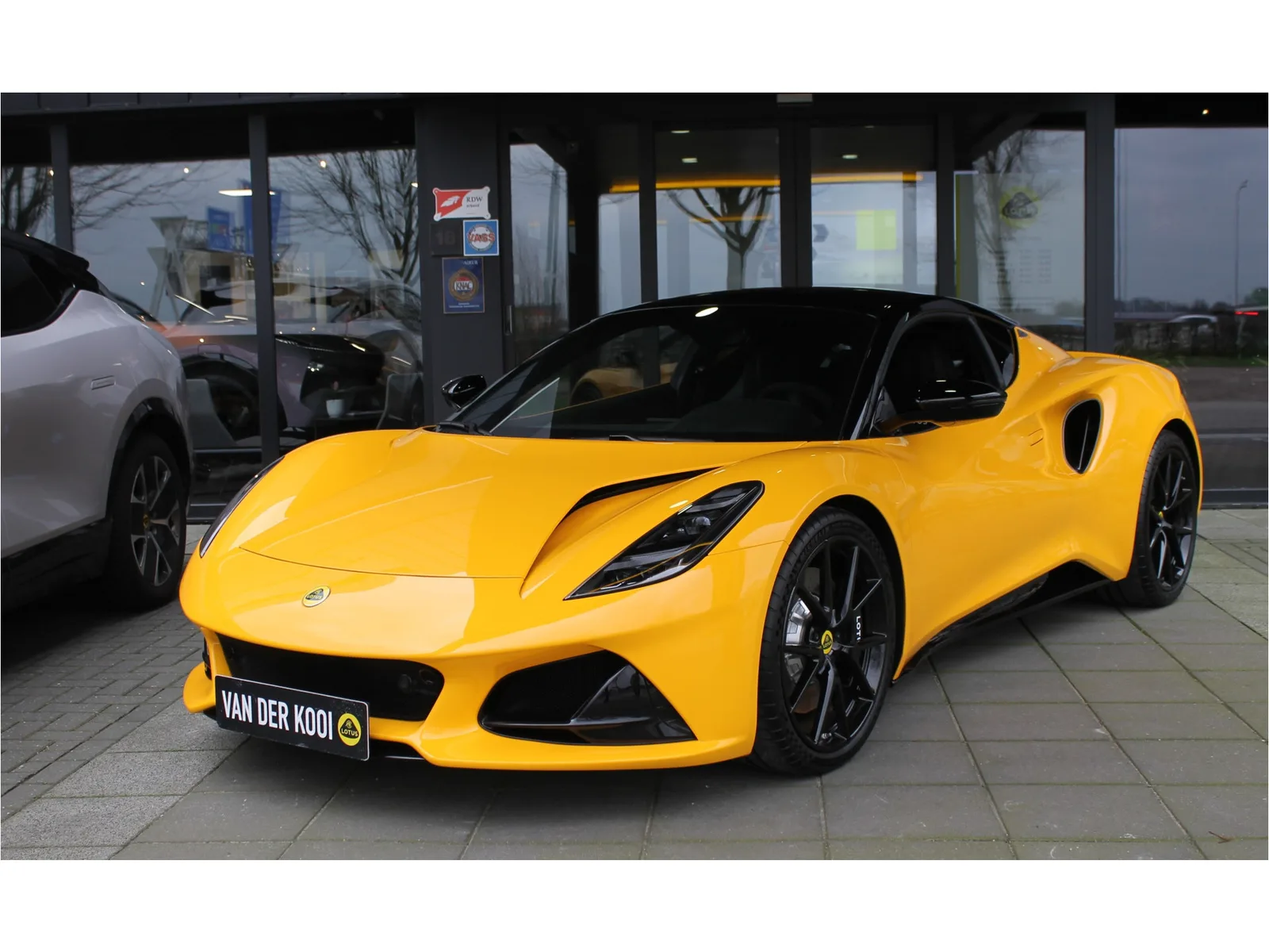 Lotus Emira (0) — foto 1