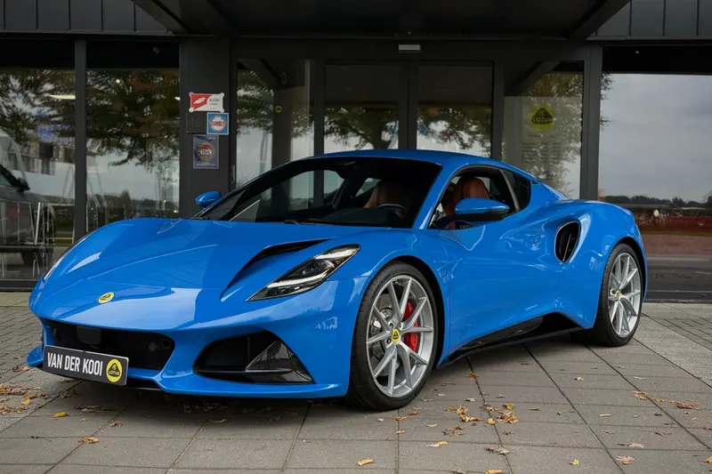 Lotus Emira (2022)