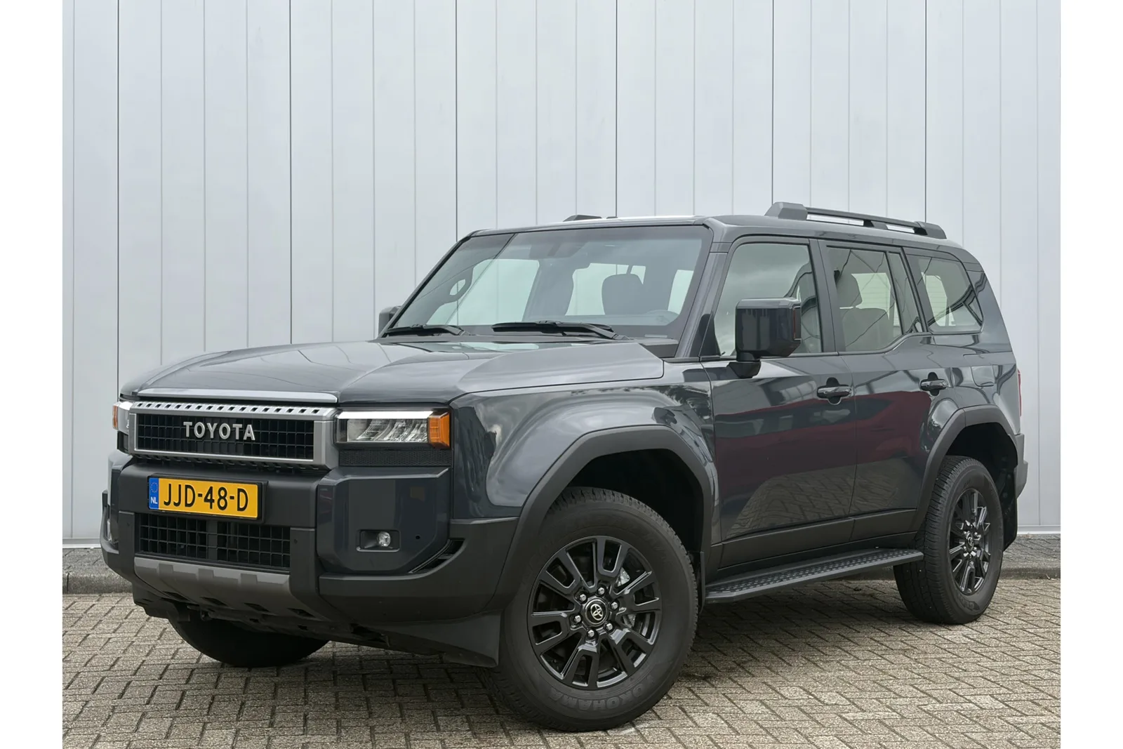 Toyota Land Cruiser (2024) — foto 1