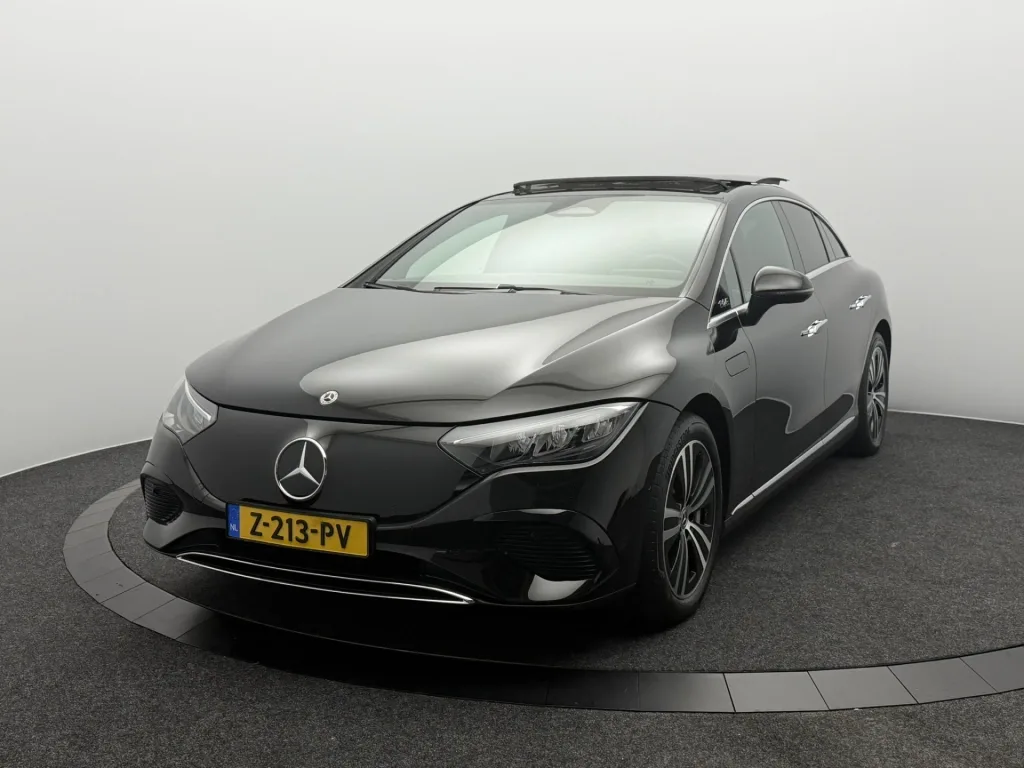 Mercedes-Benz EQE (2024) — foto 1