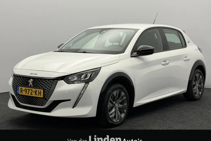 Peugeot e-208 (2022)