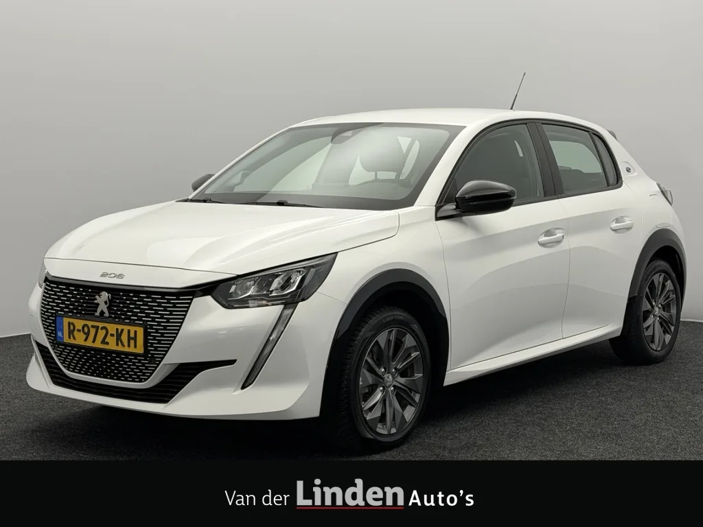 Peugeot e-208 (2022) — foto 1