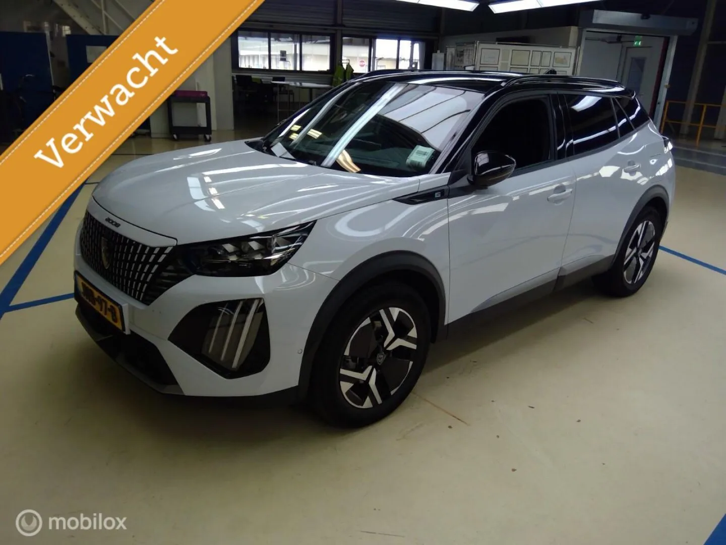 Peugeot e-2008 (2025) — foto 1