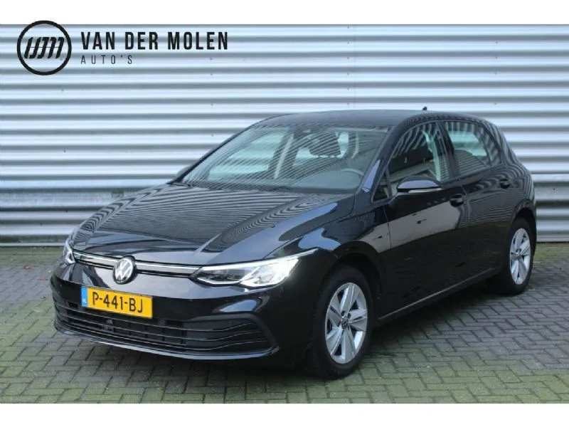Volkswagen Golf (2022) — foto 1