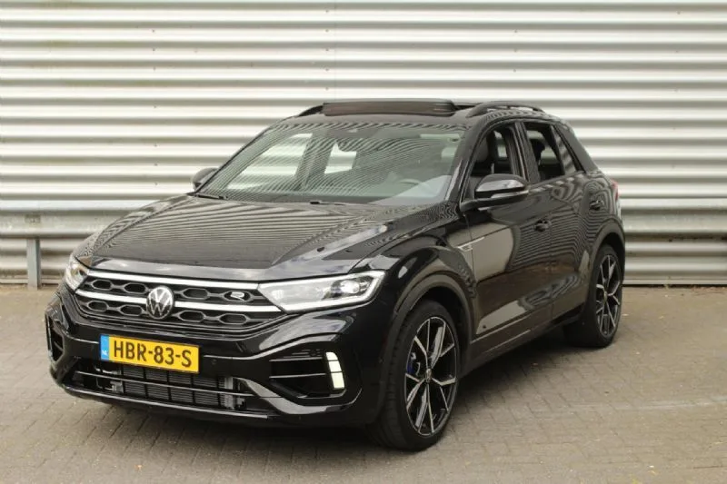 Volkswagen T-Roc (2024) — foto 1