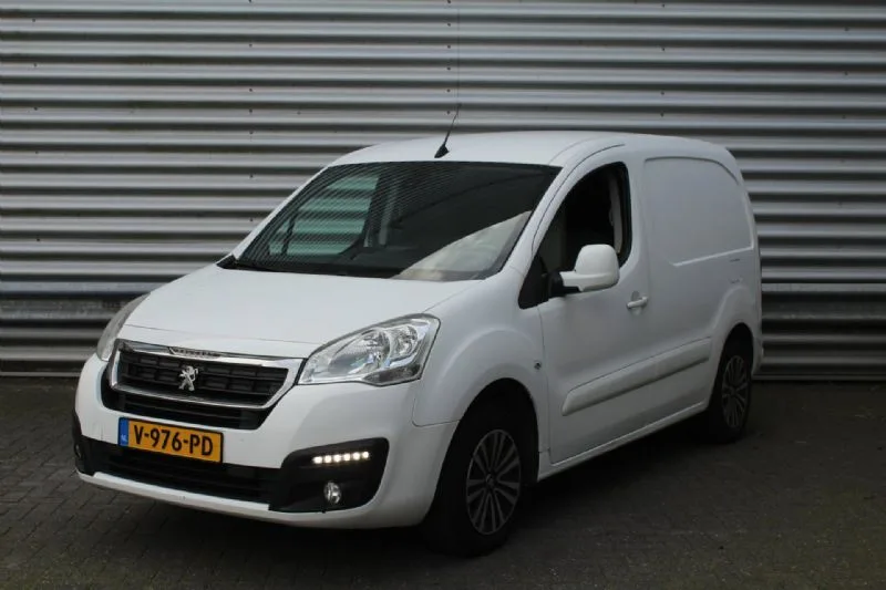 Peugeot Partner (2018) — foto 1