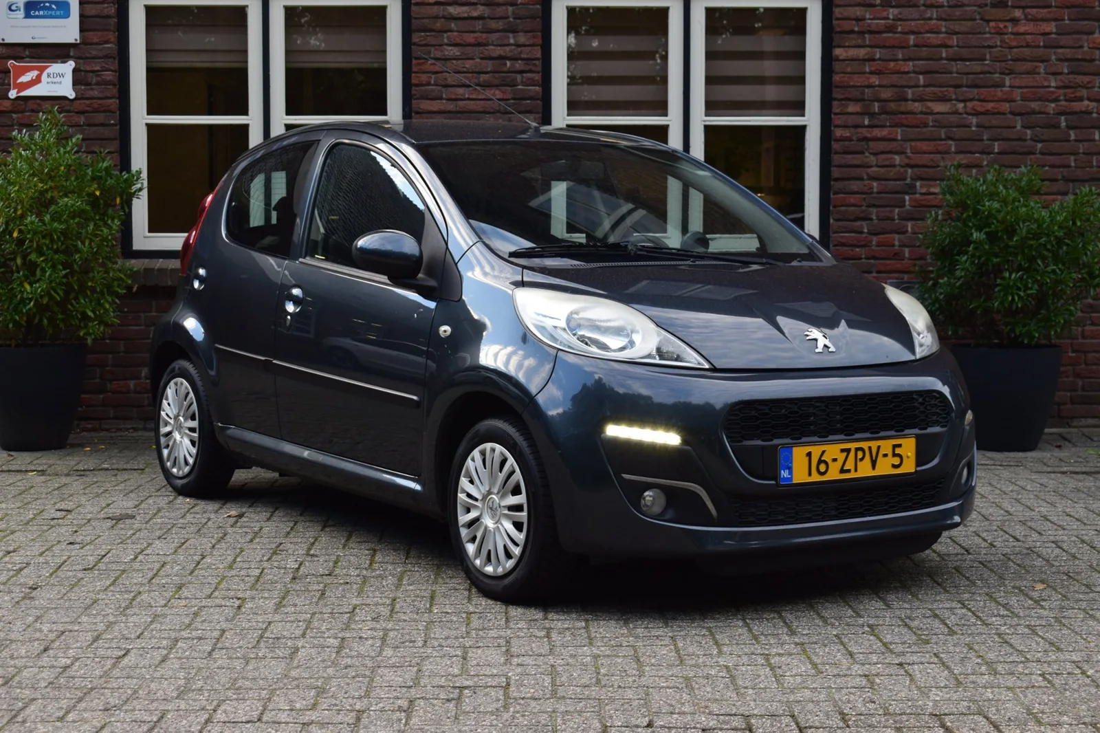 Peugeot 107 (2013) — foto 1