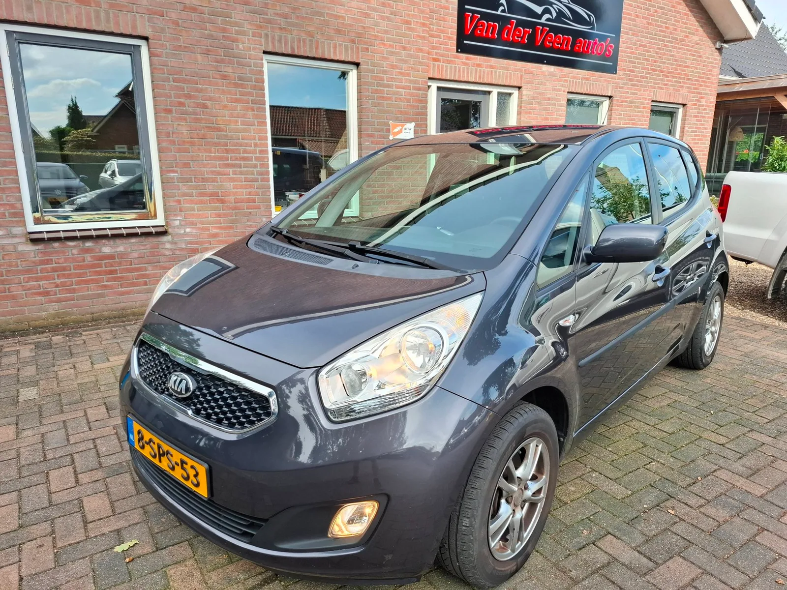 Kia Venga (2013) — foto 1