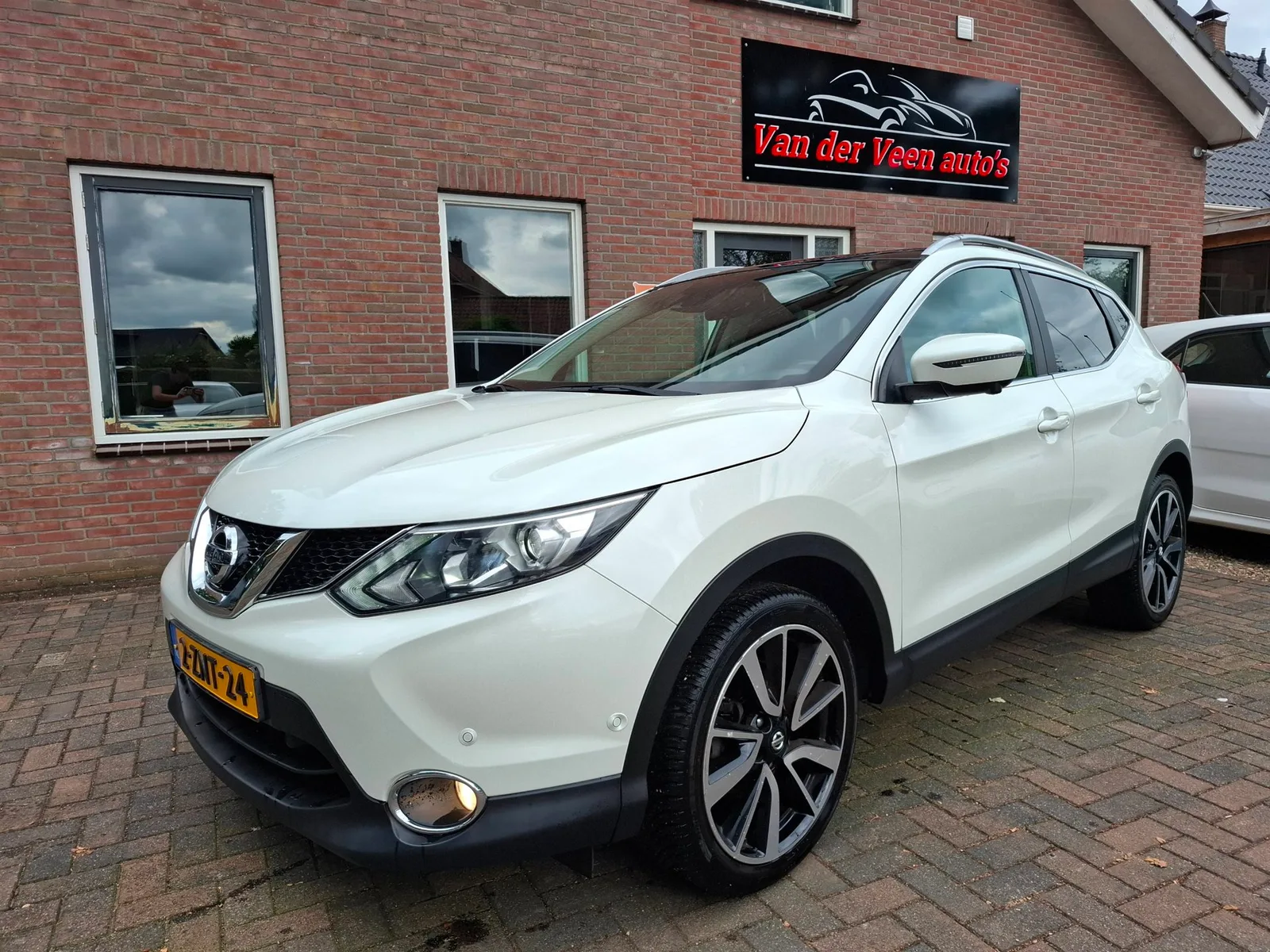 Nissan Qashqai (2015) — foto 1