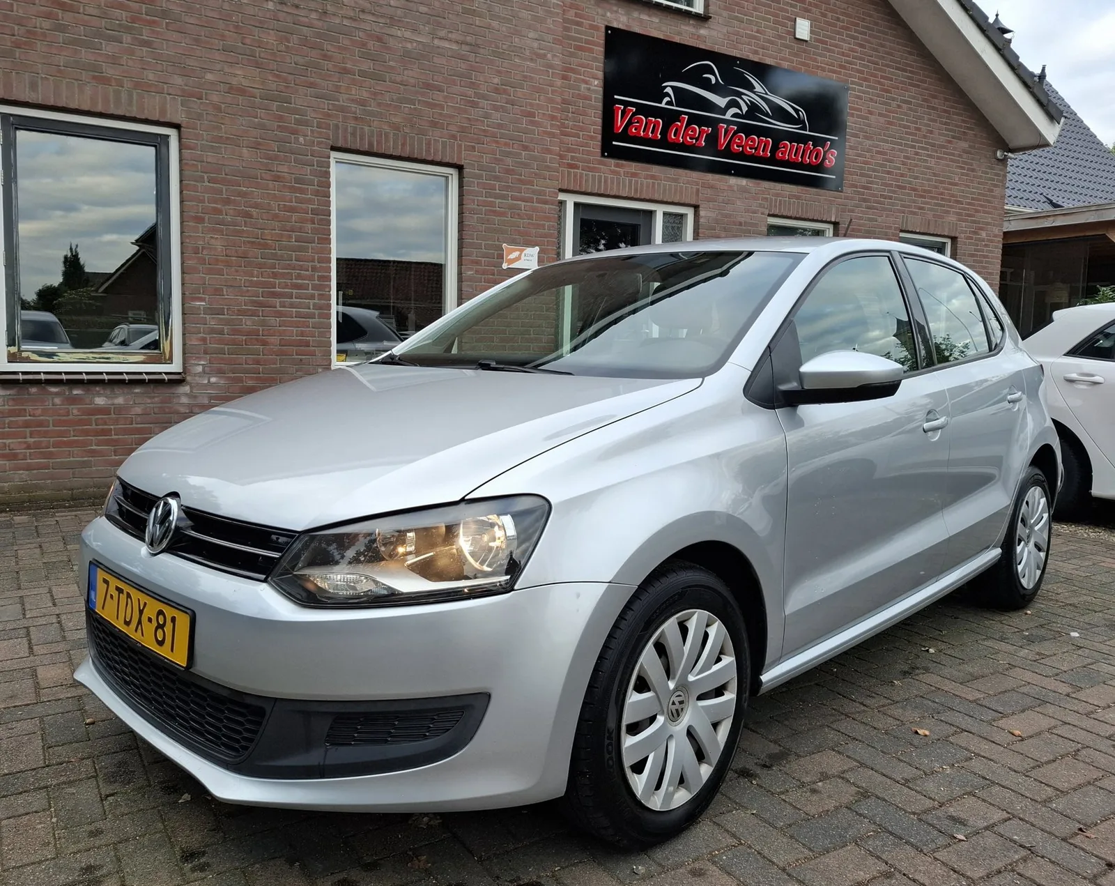 Volkswagen Polo (2014) — foto 1