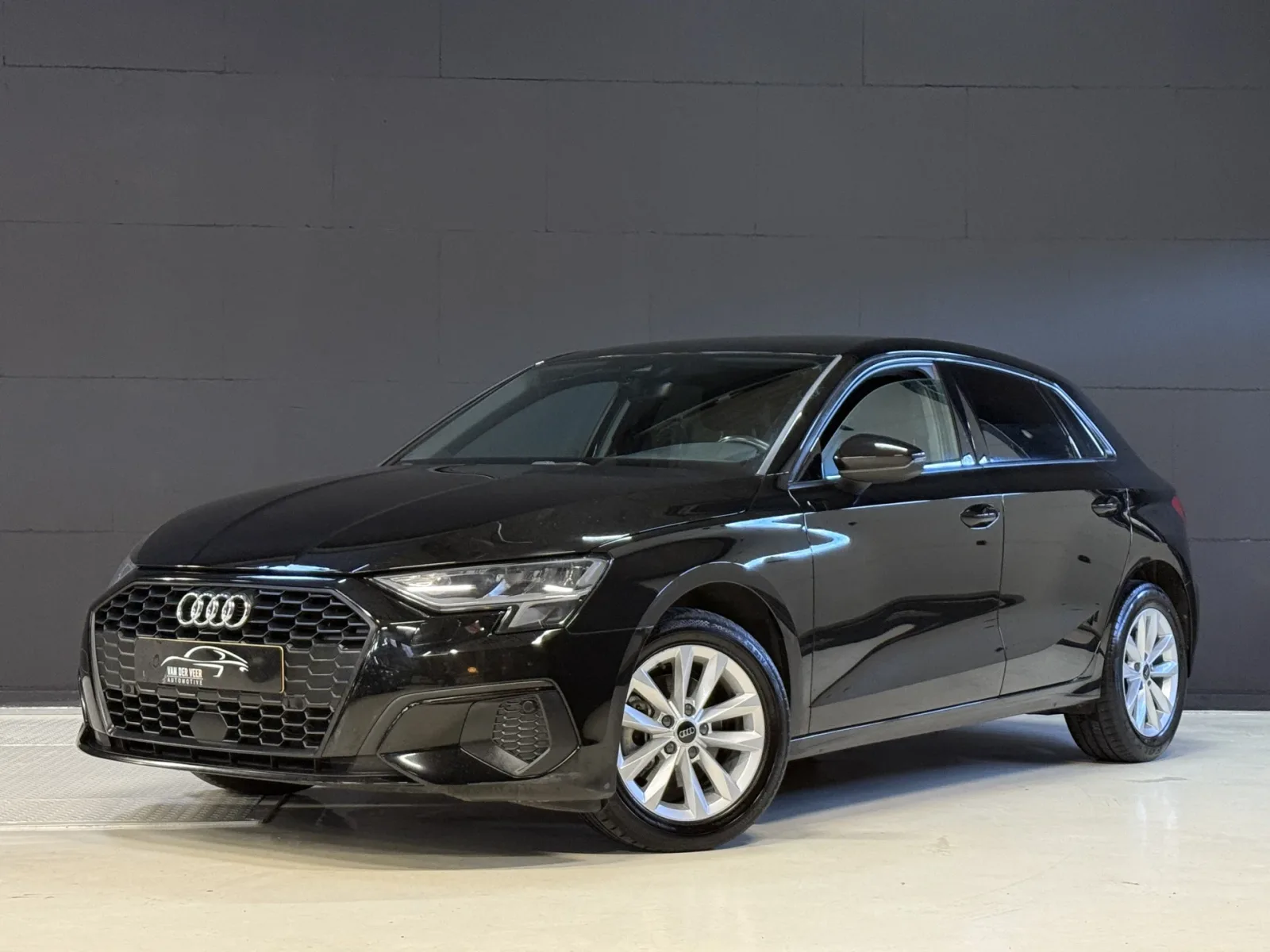 Audi A3 (2023) — foto 1