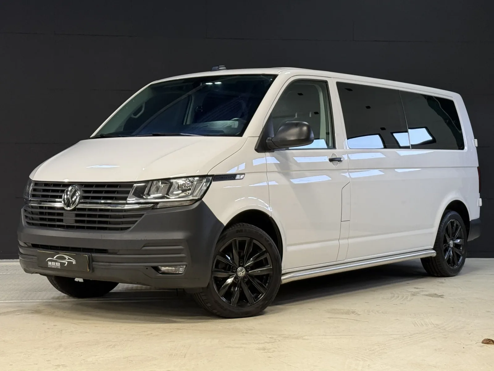Volkswagen Transporter (2023) — foto 1