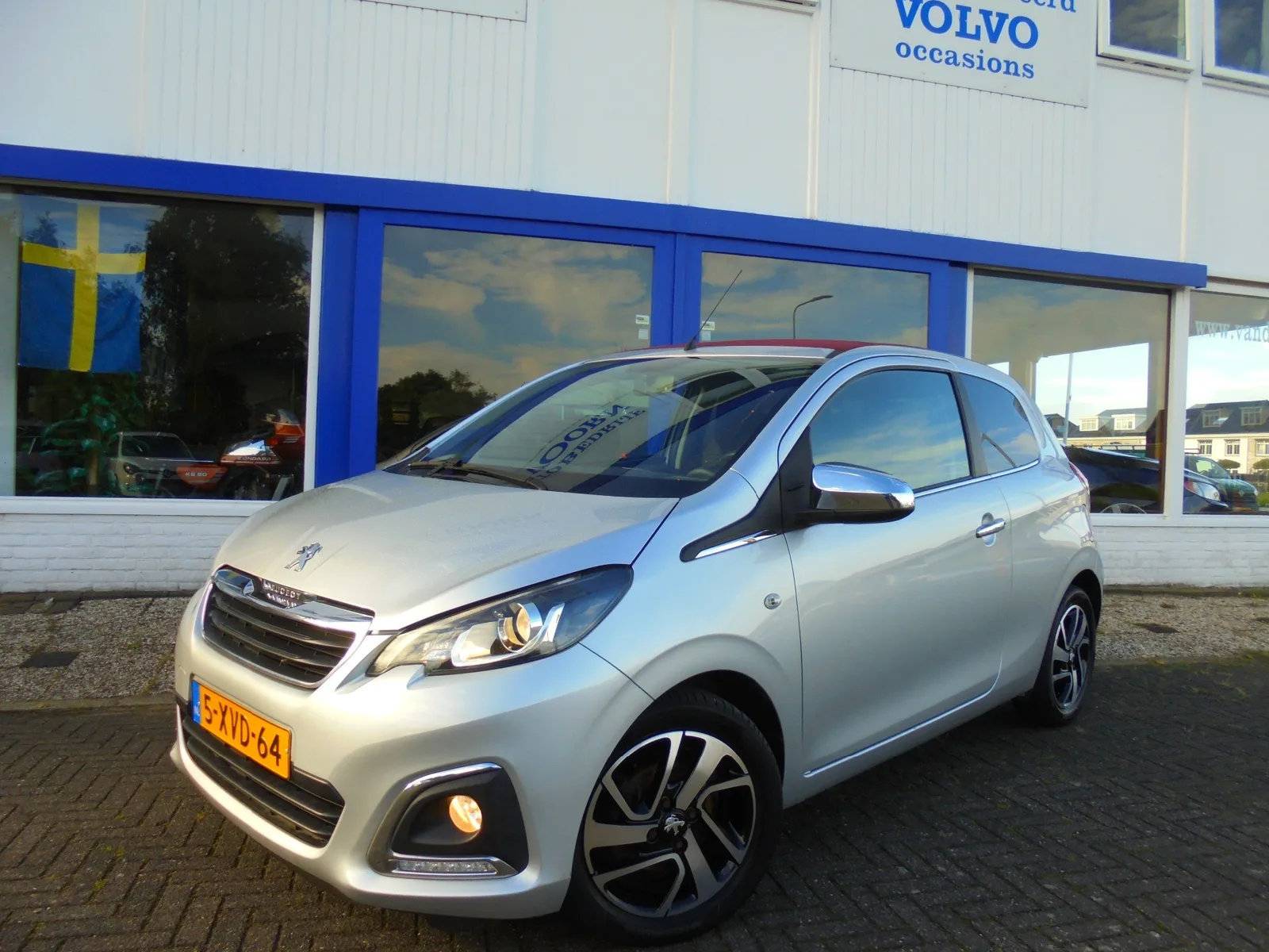 Peugeot 108 (2014) — foto 1
