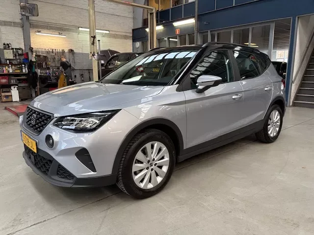 SEAT Arona (2023) — foto 1