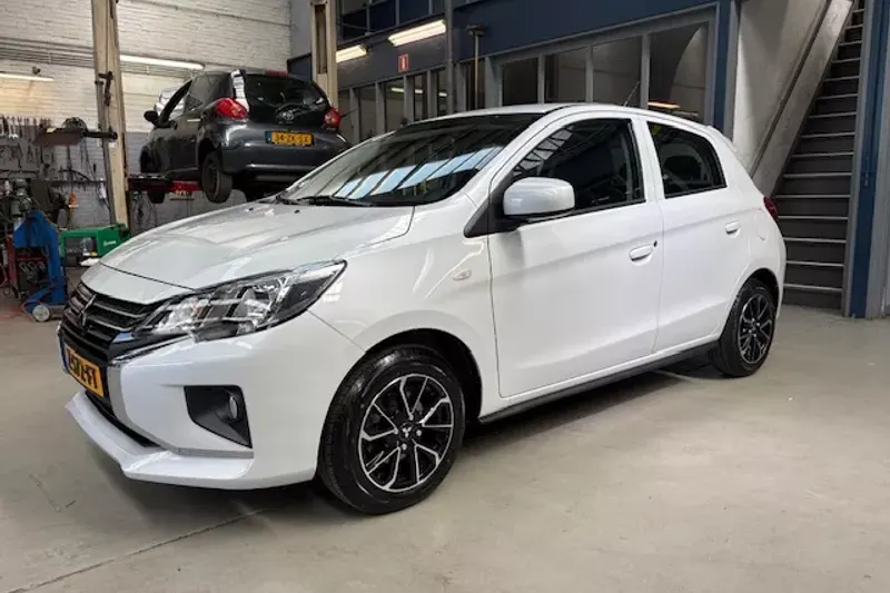 Mitsubishi Space Star (2024)